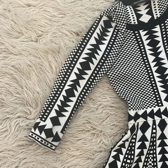 NWT Nina Leonard black ivory white geometric pattern flare skater dress size XS - Picture 7 of 11